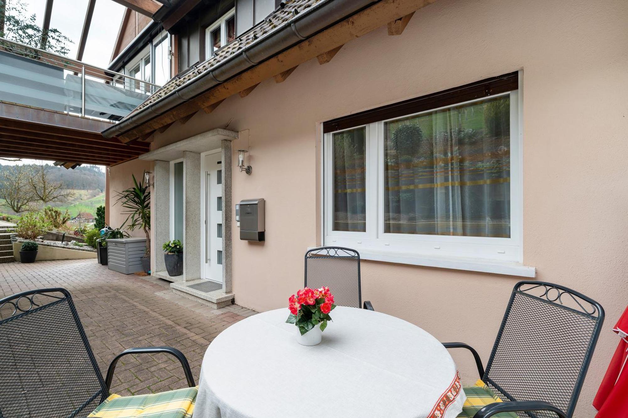 Ferienwohnung Haus am Schroffen Ottenhöfen im Schwarzwald Exterior foto